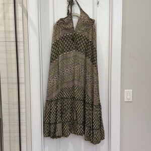 Elegant Backless Green Patterned Dress
